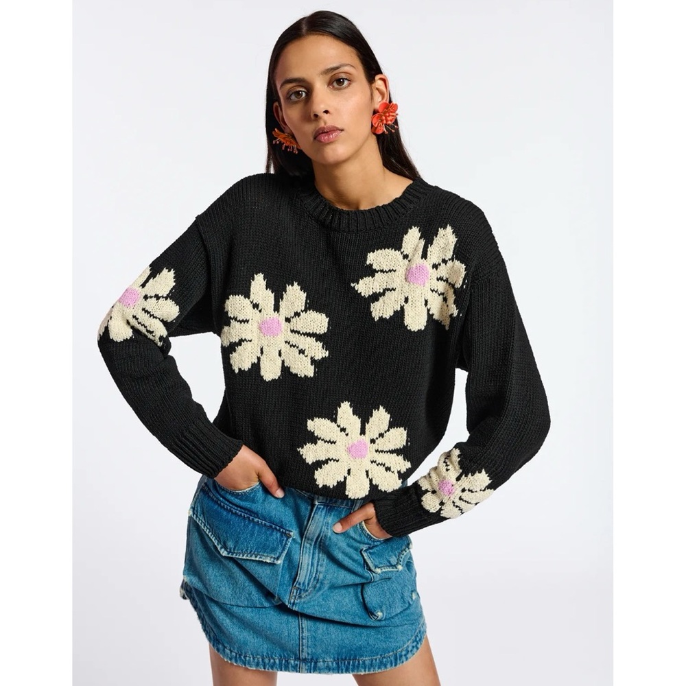 Essential Antwerp Dahlia Sweater (Sz M) Intarsia-Knit Black & Off-White Floral